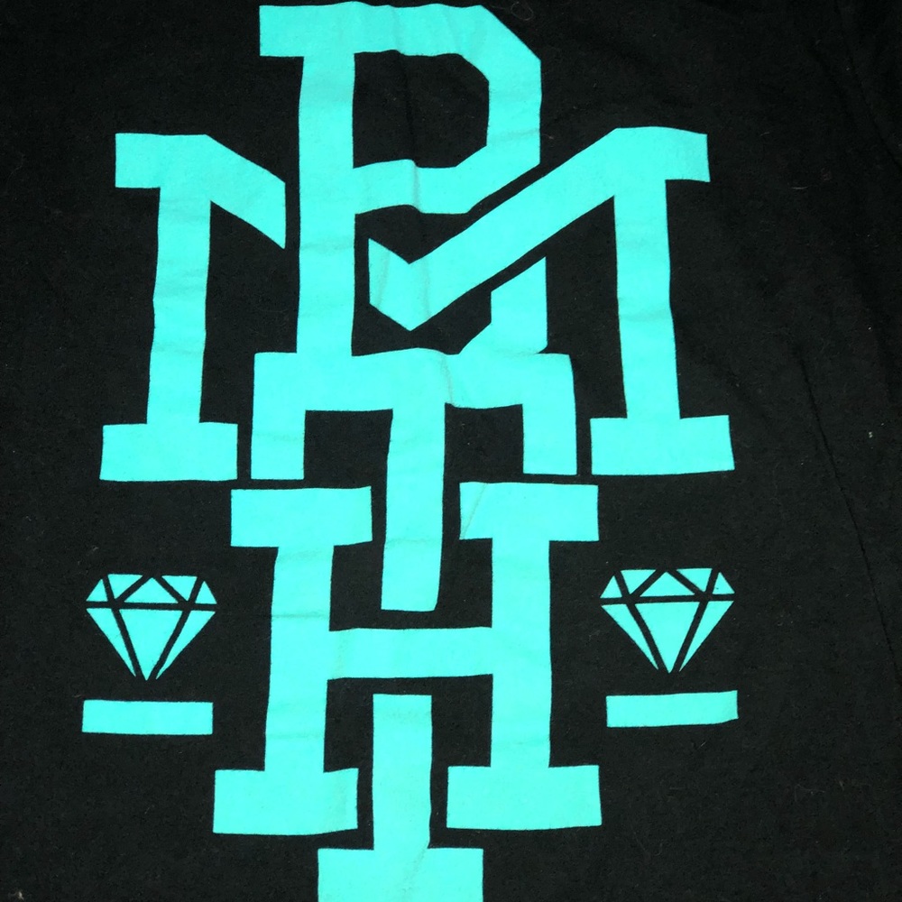 A bring me the horizon t-shirt!